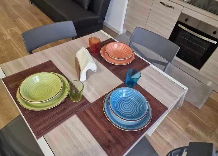 公寓 Francy House 12 *